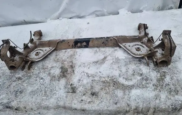 Nissan Leaf I (ZE0) Rear subframe 