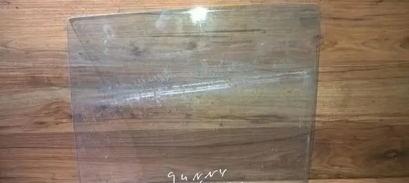 Nissan Sunny Rear door window glass