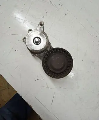 Toyota Aygo AB10 Alternator belt tensioner 