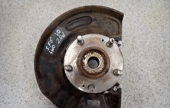 Hyundai Santa Fe Front wheel hub spindle knuckle 