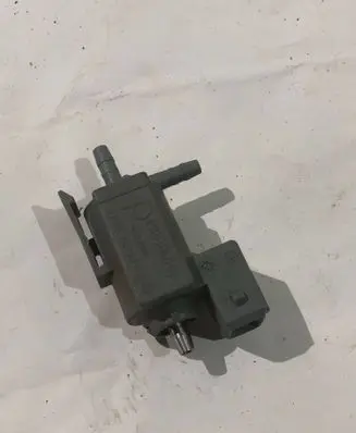 BMW 7 E65 E66 Vacuum valve 70012400 7516376 02T010