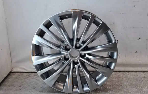Toyota Highlander XU70 R20 alloy rim 4261A0E150