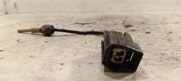 Jaguar XF X260 Coolant temperature sensor G4D36G004AA R6DJA