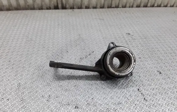 Clutch slave cylinder