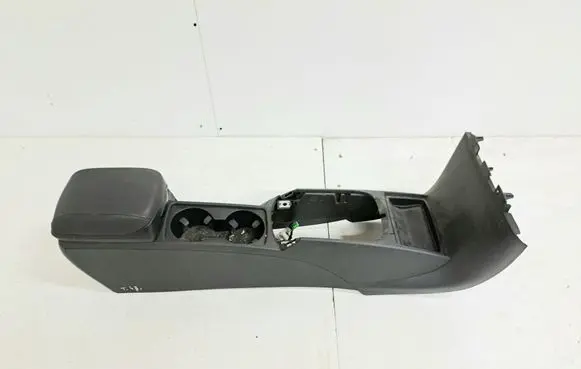 Volvo V50 Armrest