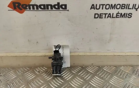Toyota RAV 4 (XA40) Windscreen/windshield washer pump 8533042010
