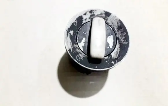 Volkswagen Golf V Light switch