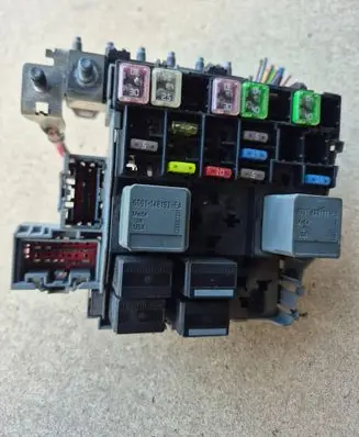 Ford Mondeo MK IV Fuse box set K067N