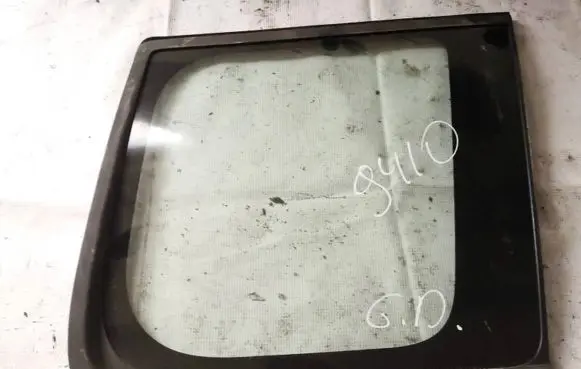 Nissan X-Trail T30 Rear side window
