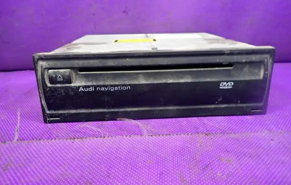 Audi A8 S8 D3 4E Radio/CD/DVD/GPS head unit 