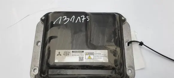 Mitsubishi Pajero Engine control unit/module ECU 1860B489