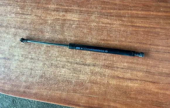 Mazda 6 Tailgate/trunk strut/damper 08G10C1