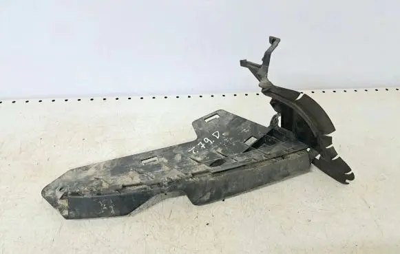 Volvo V70 Headlight/headlamp mounting bracket 30796388