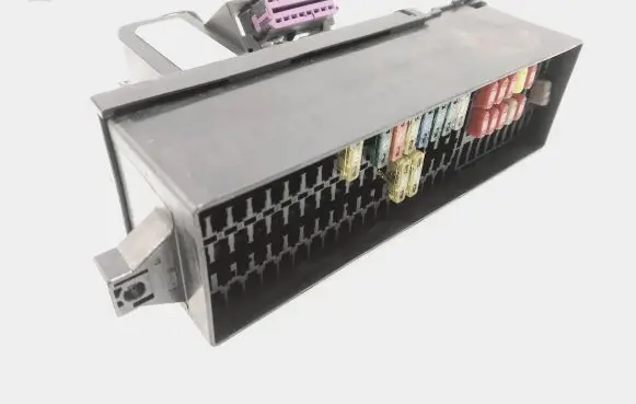 Volkswagen Golf Plus Fuse module 6r0937615a