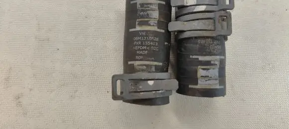 Audi Q7 4M Coolant pipe/hose 06M121052E