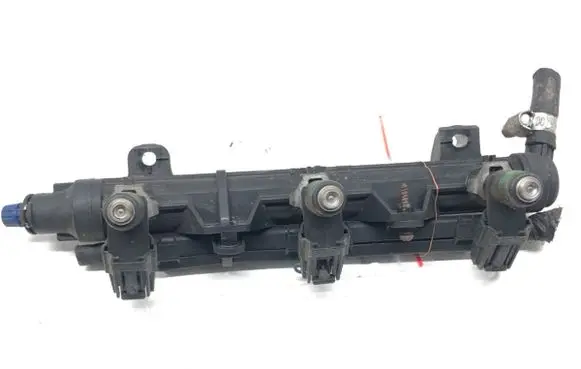 Volkswagen Polo IV 9N3 Fuel main line pipe 03E133320