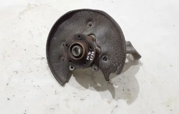 Audi A6 S6 C7 4G Rear wheel hub 8R0505431F