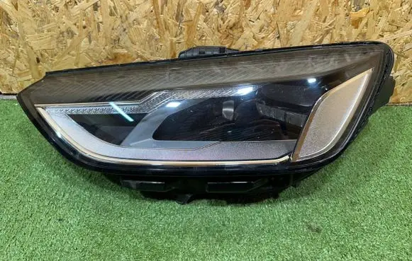 Audi A4 S4 B9 Headlight/headlamp 8W0941011