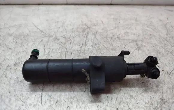 Mercedes-Benz E A207 Headlight washer spray nozzle A2078600147
