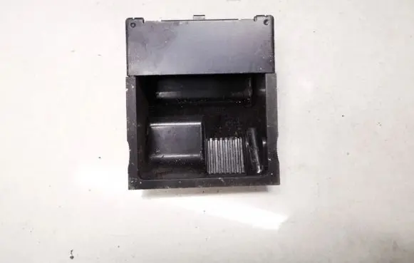 Car ashtray