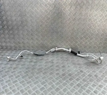 BMW X7 G07 Air conditioning (A/C) pipe/hose 9496579