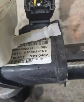 Mercedes-Benz CLS C219 Master brake cylinder 0004300312 W2110204024105 Q210407