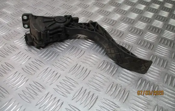 Skoda Fabia Mk1 (6Y) Accelerator throttle pedal 6Q1721503C