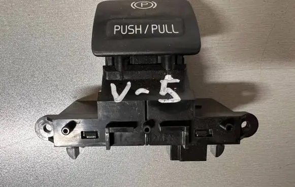 Volvo XC70 Hand parking brake switch 30773539 10W32K