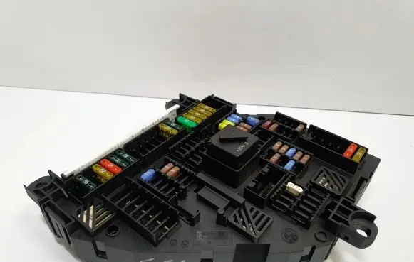 BMW X3 F25 Fuse module 9259468 61149259468 61149210860