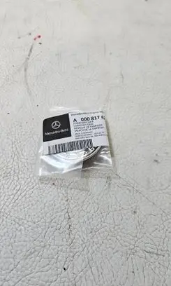 Mercedes-Benz CLA C118 X118 Manufacturer badge logo/emblem A0008176203