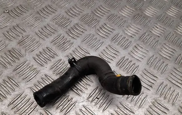 Mercedes-Benz GL X166 Engine coolant pipe/hose A1665003575