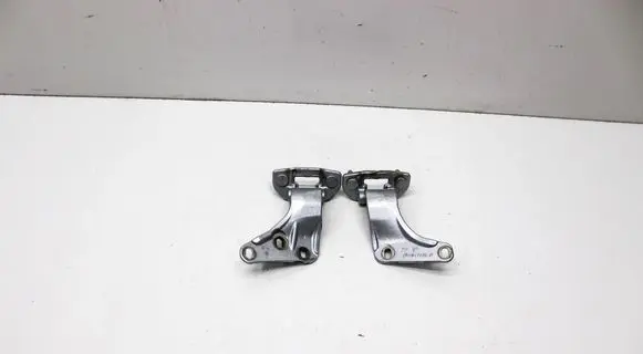 Mercedes-Benz GL X164 Tailgate/trunk/boot hinge A1647400437