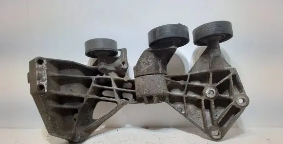 Mercedes-Benz A W168 Engine mounting bracket AXXX2020240