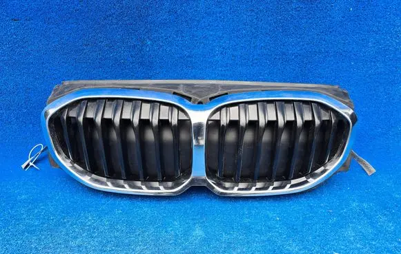 BMW 1 F40 Front grill 5A23EB3