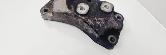Volkswagen PASSAT B6 Engine mounting bracket 1K0199117