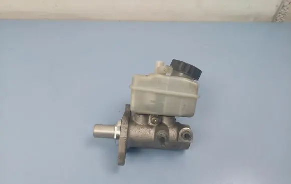 Mercedes-Benz A W168 Master brake cylinder A1684300302 320668682