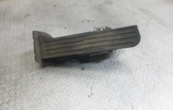 Volkswagen Golf V Accelerator throttle pedal 1K1721503L