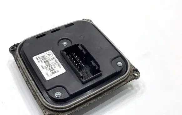 Mercedes-Benz ML W166 Voltage converter/converter module A2189009203