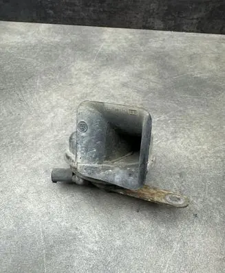 BMW 5 E39 Horn signal 1157 9143