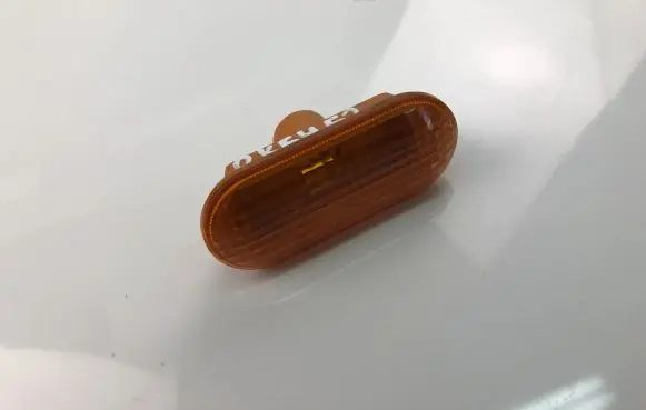 Ford Fusion Front fender indicator light 2S6A13K354AD