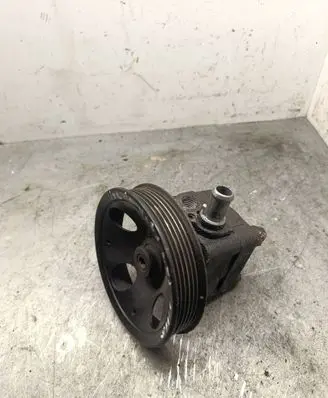 Volvo V70 Power steering pump 9485904