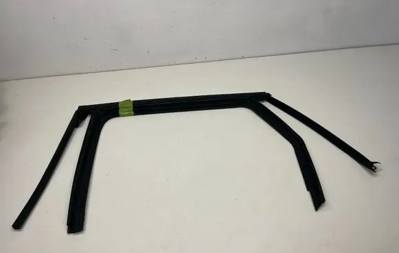 Peugeot 308 Rear door glass trim molding 9837773480