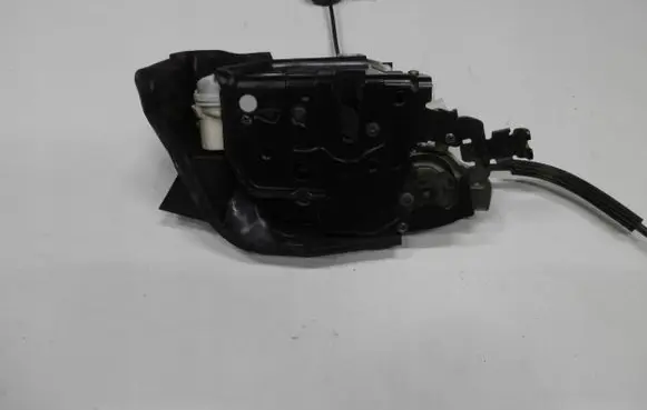 Audi A8 S8 D4 4H Front door lock 4H1837015E
