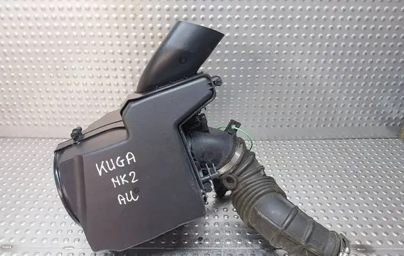 Ford Kuga II Air filter box S26380457 CV619600DC BV619C679CA