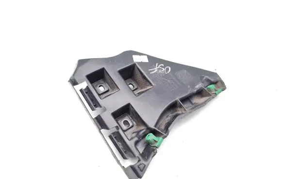 Volvo C70 Front bumper mounting bracket 31214879