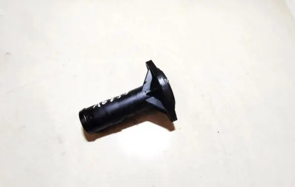 Volkswagen Golf IV Engine coolant pipe/hose 038121121