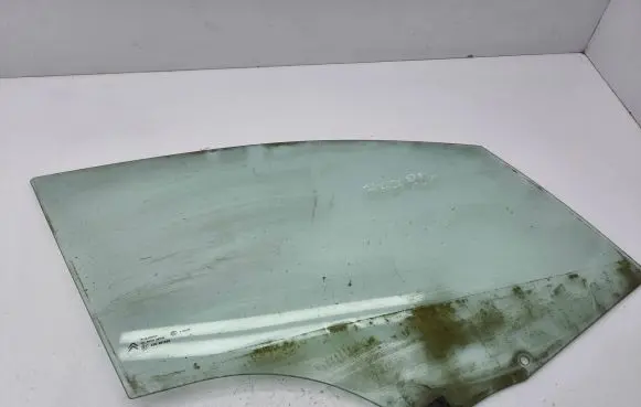 Citroen C4 II Front door window glass four-door