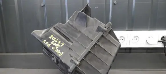 Volkswagen Fox Air filter box