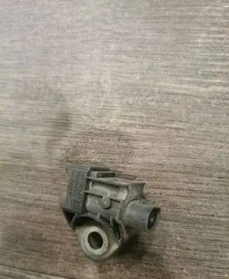 Mercedes-Benz E W213 Airbag deployment crash/impact sensor A2139051300