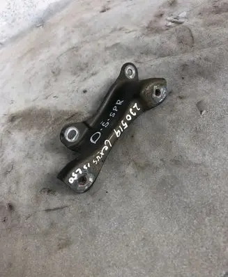 Lexus IS 220D-250-350 Fender mounting bracket